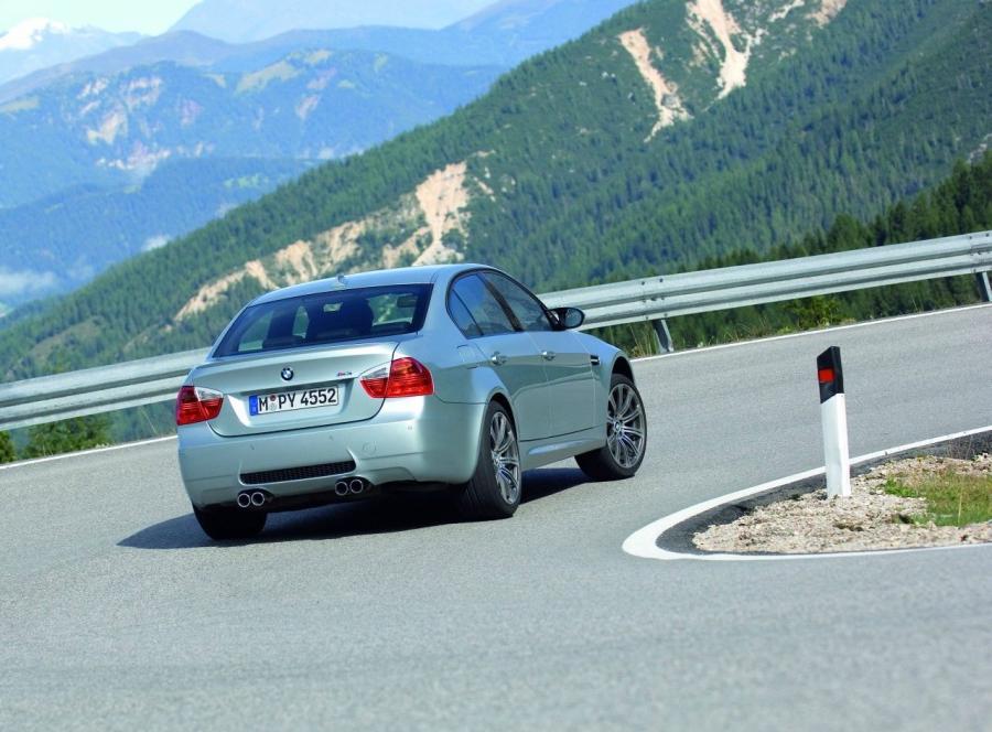  BMW M3 Sedan 2008 года  (фото 60 из 85)